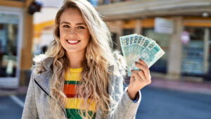 Auxílio de R$ 540 por 5 meses: descubra quem tem direito e como solicitar