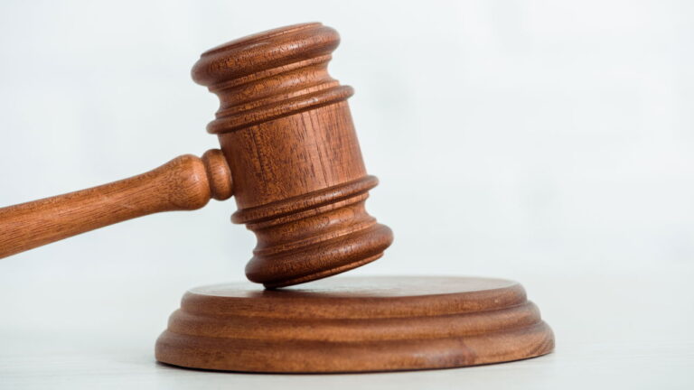 Porquê Comprar Imóveis Mais Baratos Direto da Caixa: Economia e Sem Disputa!