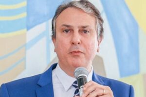 Camilo Santana comentou sobre ações de valorização dos professores: