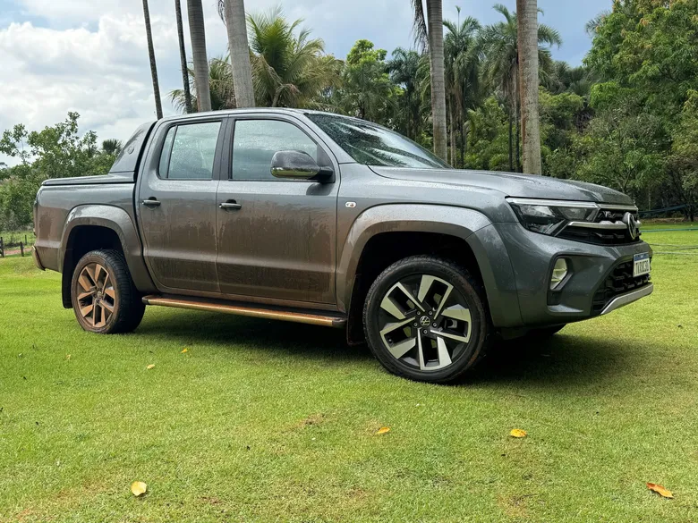 Teste: VW Amarok 2021 mexe no visual, mas seu maior trunfo ainda é o motor V6