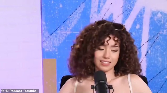 Durante uma aparição em 2022 no The H3 Podcast, Pokimane também criticou o artista quando o tópico do jogo criptográfico foi abordado