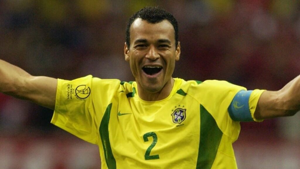 Cafu: Conheça a fortuna de um verdadeiro Pentacampeão