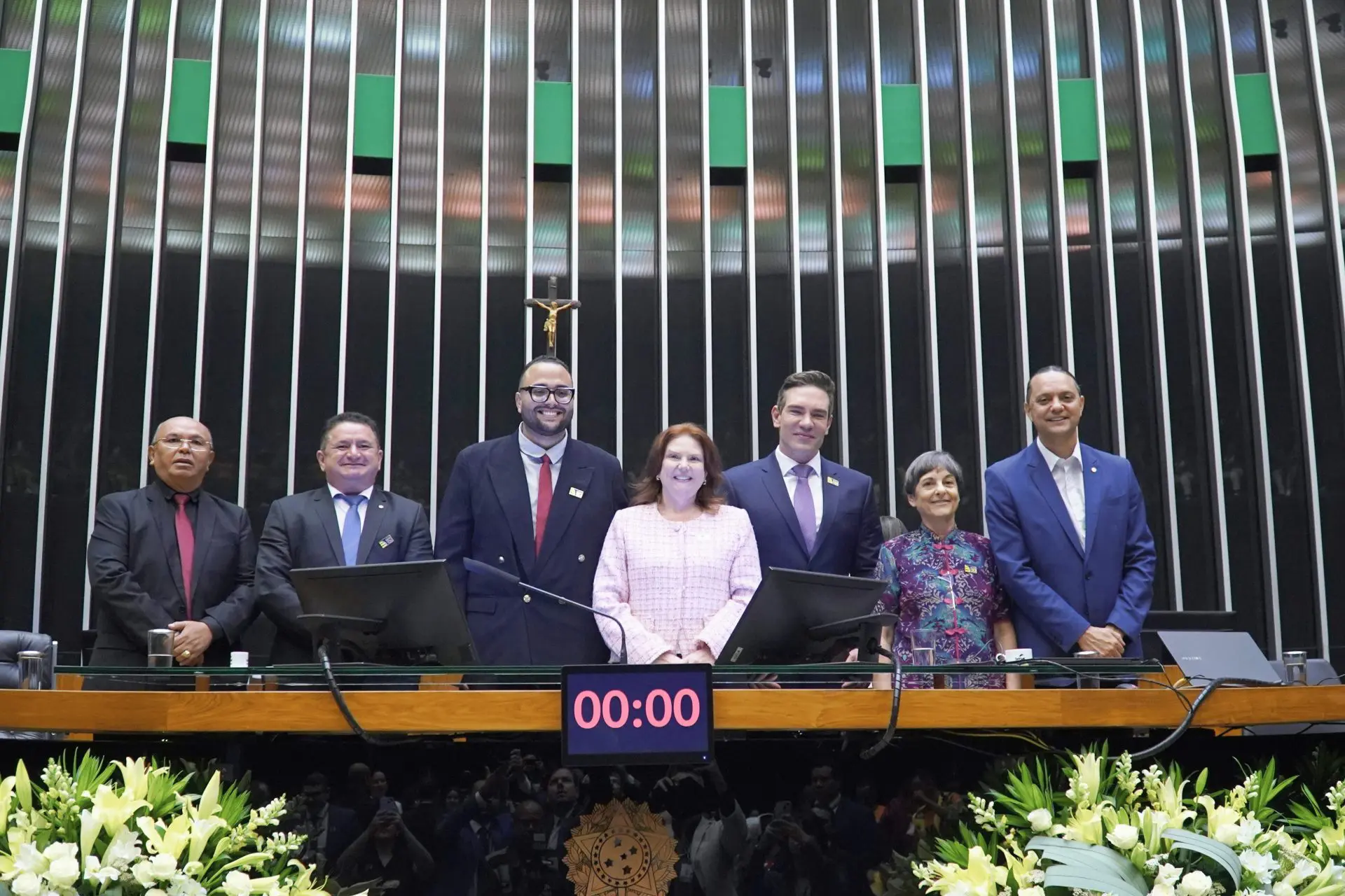 Instituto Ayrton Senna recebe homenagem na Câmara dos Deputados pelos seus 30 anos de legado para a educação | Notícias 1 Instituto Ayrton Senna recebe homenagem na Camara dos Deputados pelos