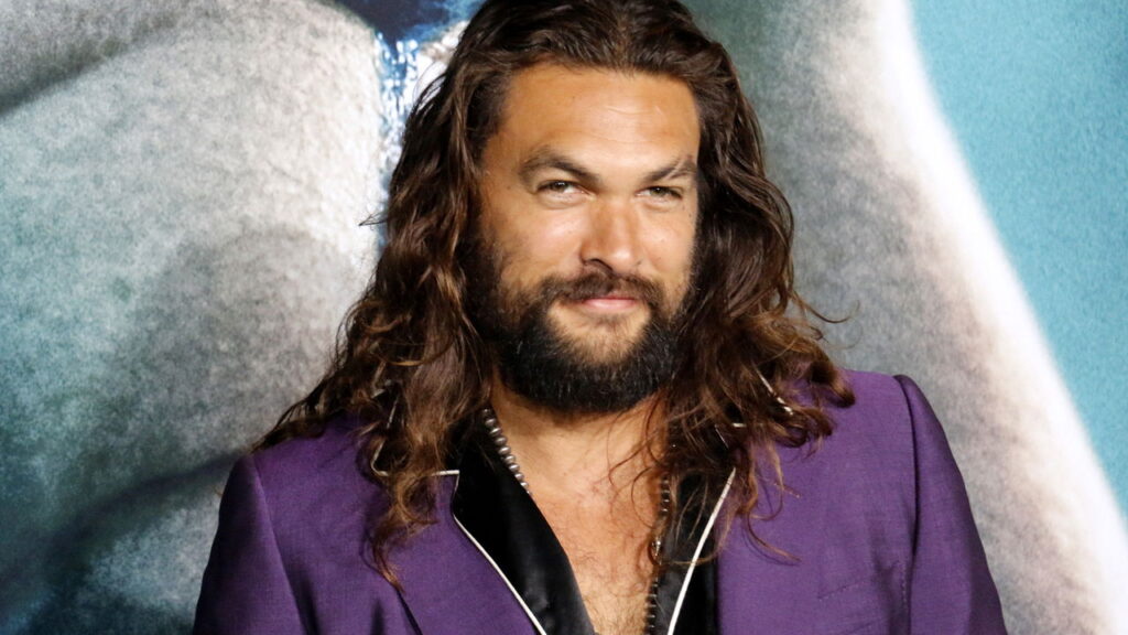 Jason Momoa: Muito mais que Aquaman! Descubra a fortuna do astro