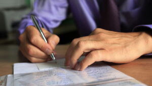 Concurso SME Itajaí: salários de até R$ 6.627,48 e diversas oportunidades