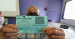 Descubra como a Carteira do Idoso Pode Reduzir Seus Gastos em Viagens!