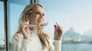 Eliana: Descubra a fortuna da apresentadora que conquistou o Brasil