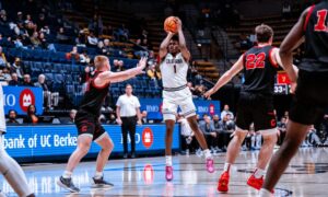 Cornell Big Red humilha os Bears na derrota por 80-88