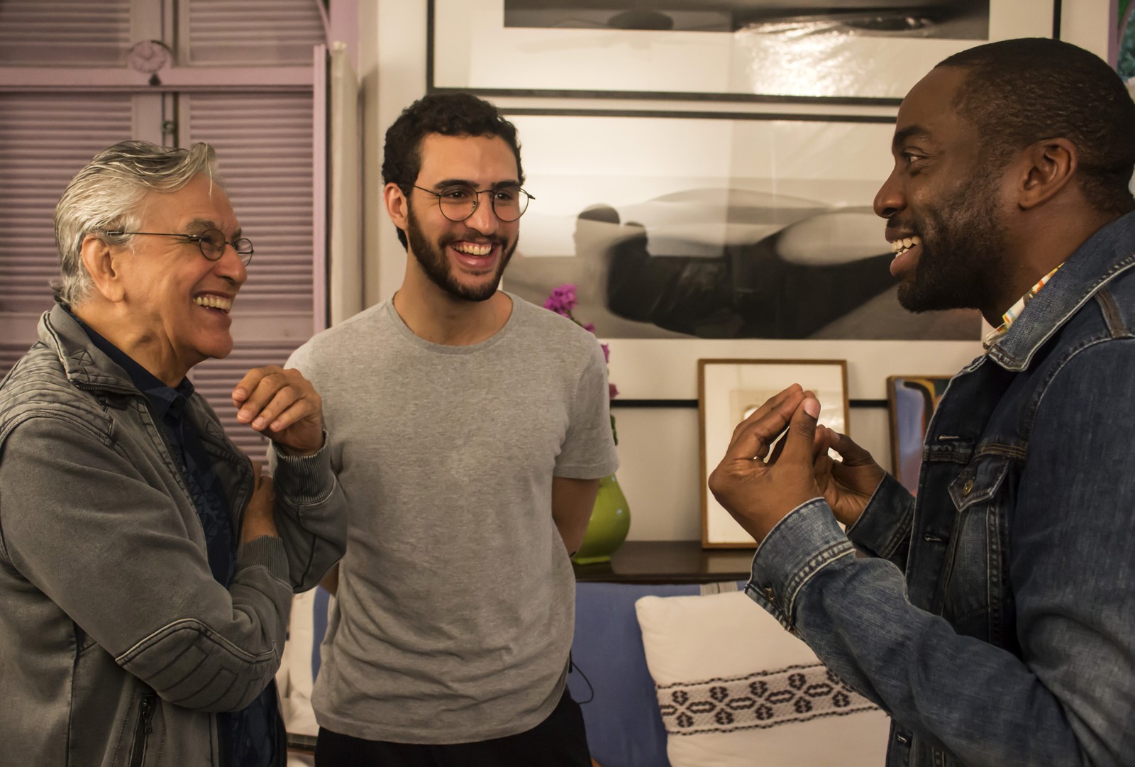 Caetano e Zeca Veloso gravaram o programa "Espelho"do multiartista Lázaro Ramos, em 2018 — Foto: VALMYR FERREIRA