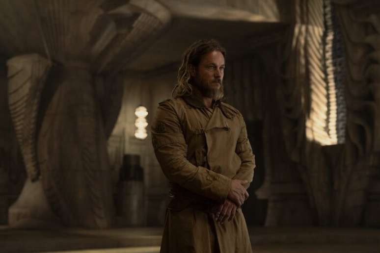 'Duna: A Profecia' não tem 'um cara bom e um cara ruim', disse o ator Travis Fimmel 'Duna: A Profecia' não tem 'um cara bom e um cara ruim', disse o ator Travis Fimmel
