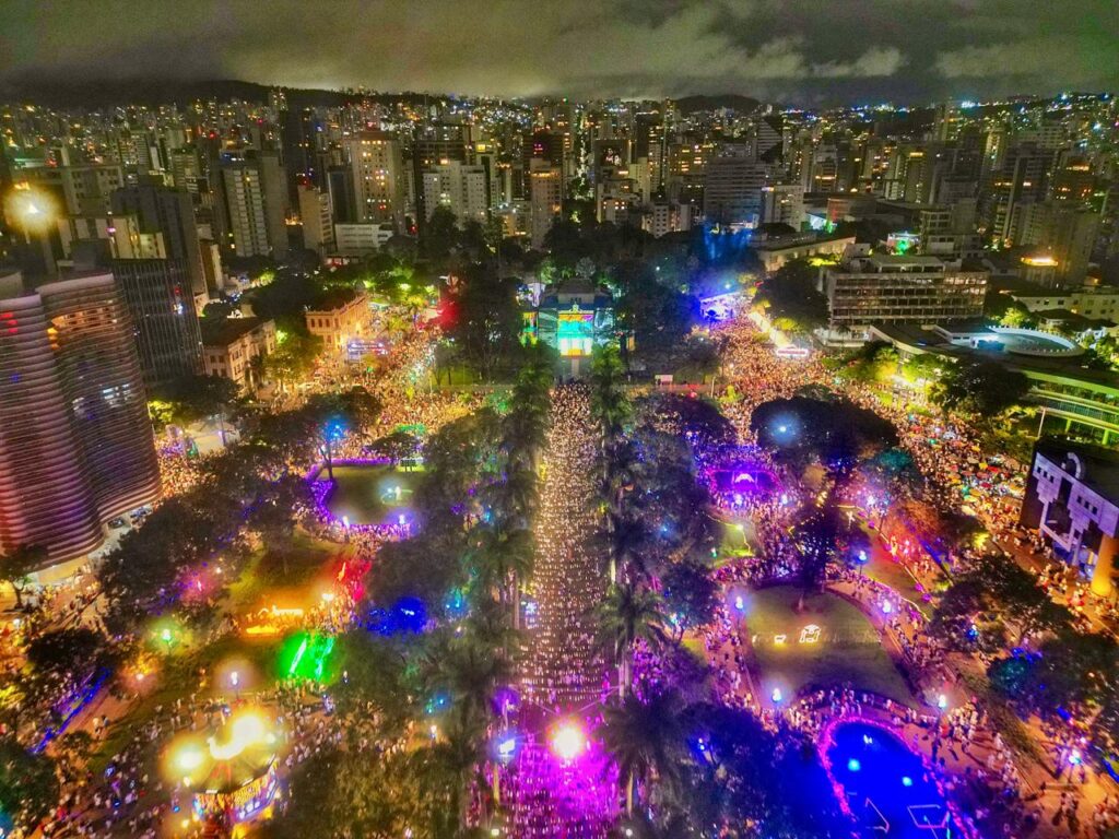 Virada da Liberdade oferece festa de Réveillon gratuita com megaestrutura na Praça da Liberdade, em BH