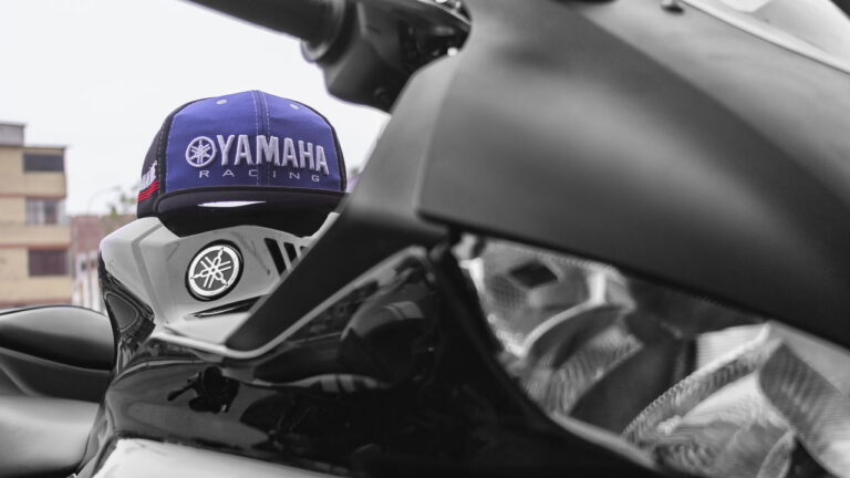 Yamaha e sua famosa esportiva que faz a alegria de todos: conheça a R3