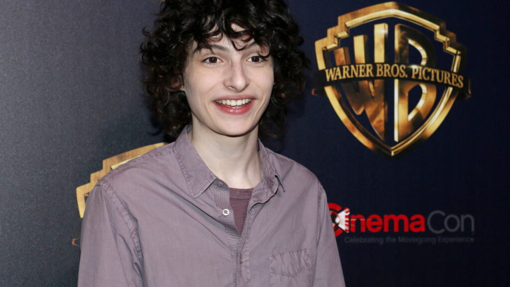 A trajetória de sucesso de Finn Wolfhard: Um prodígio em ascensão constante