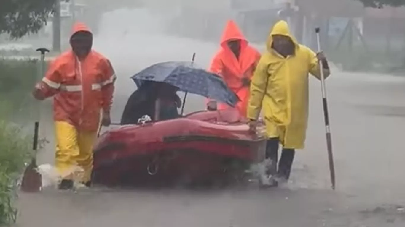 Chuva orográfica provoca inundações e deixa desabrigados