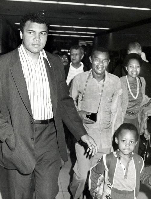 EXCLUSIVO: Muhammad Ali Jnr lança fundação no Reino Unido para combater a doença de Parkinson