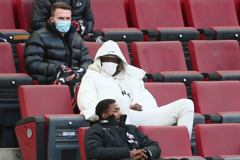 "Ele é um deus" - Arokodare credita ao técnico do Genk a reviravolta na carreira