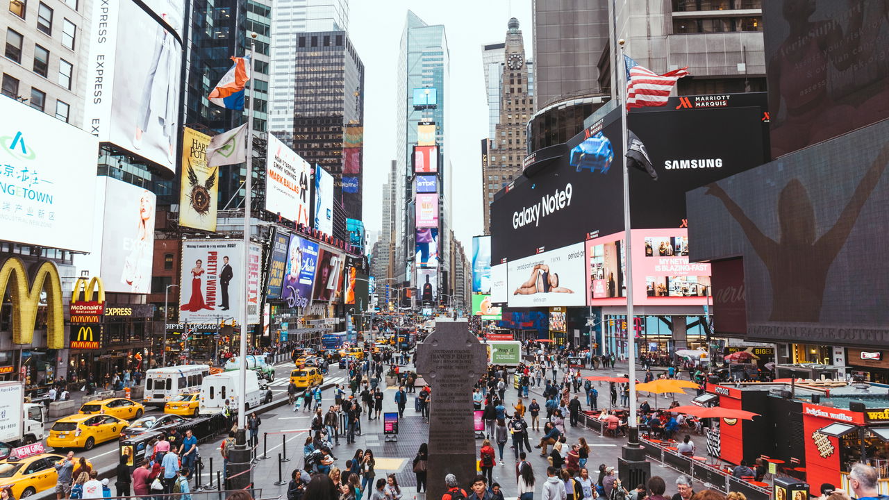 Times Square: O Coração de Nova York Espera por Você!