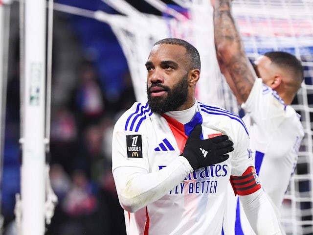 Alexandre Lacazette de Lyon em 4 de janeiro de 2025