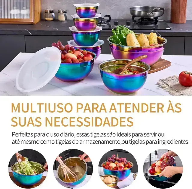 Tigelas em uma cozinha moderna com bancada de mármore.